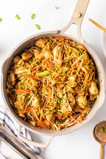 Chicken Chowmein Full Serving
